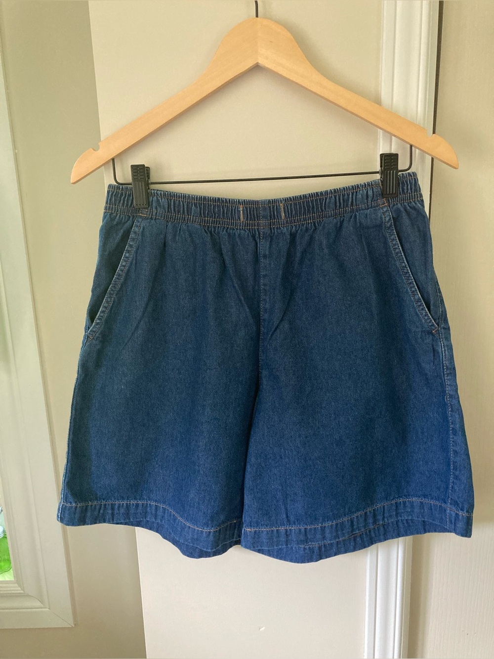 Medium Blue Gloria Vanderbilt Denim Shorts